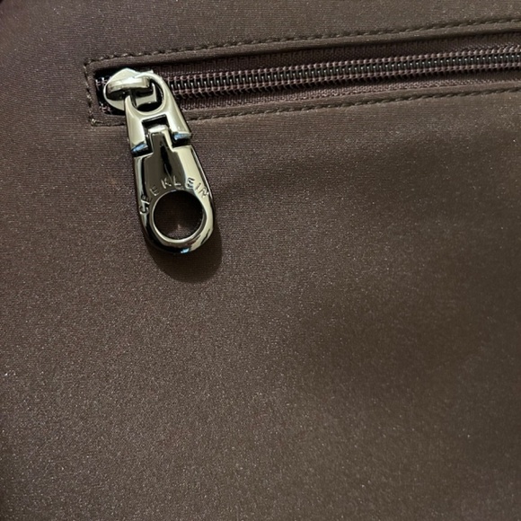 Cee Klein Beautifully Detailed Nylon Zippered Shoulder Tote NWOT - Picture 4 of 10